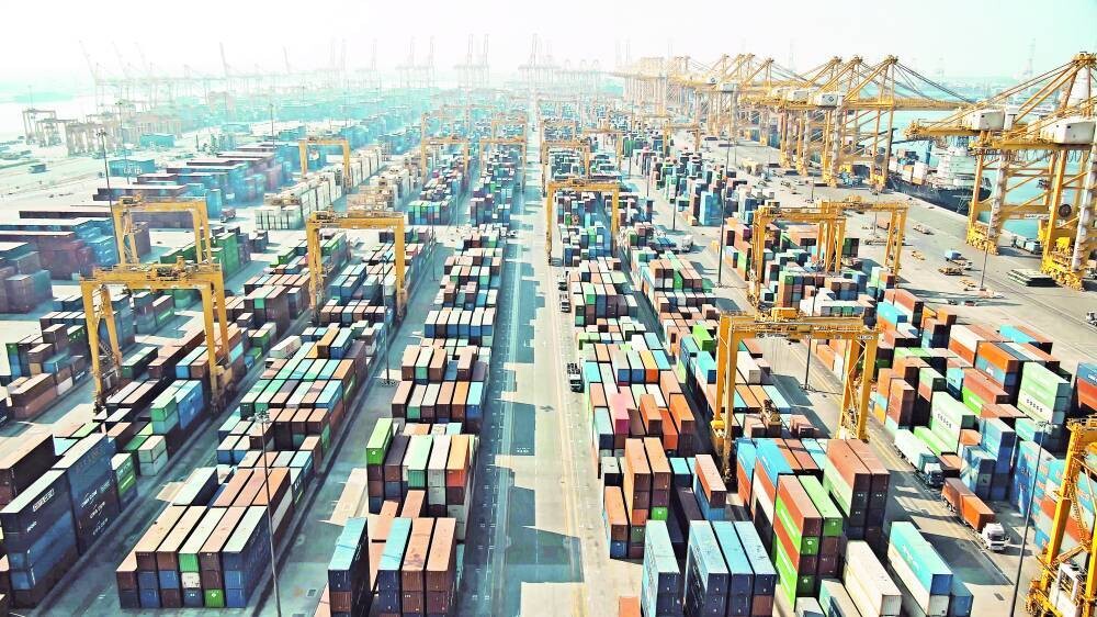 Перегрузка в портах Сингапура и Дубая из-за взрывного спроса на товары
